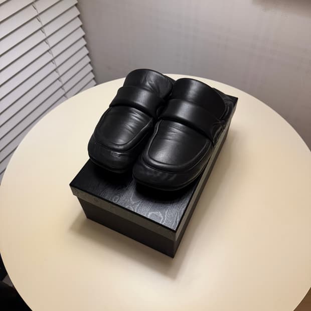 드리스 반 노튼 패디드 로퍼 43