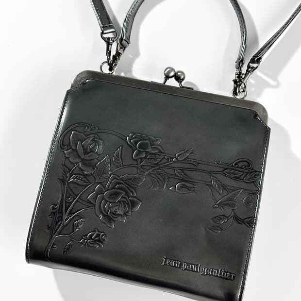 90~00s 장폴 고르티에 로즈 엠보싱 프레임 백