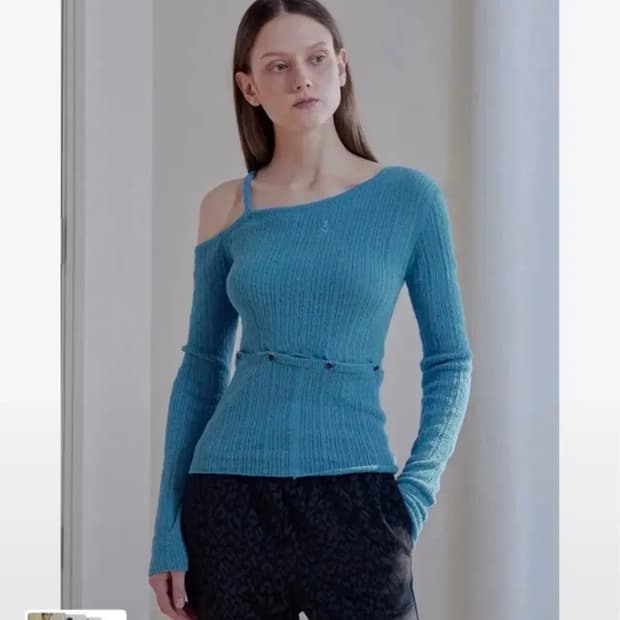 애프터아워즈 TWO WAY RIBBED OFF SHOULDER KNIT