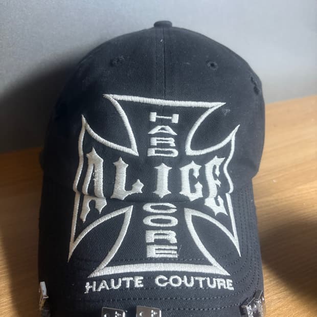 앨리스 할리우드 볼캡