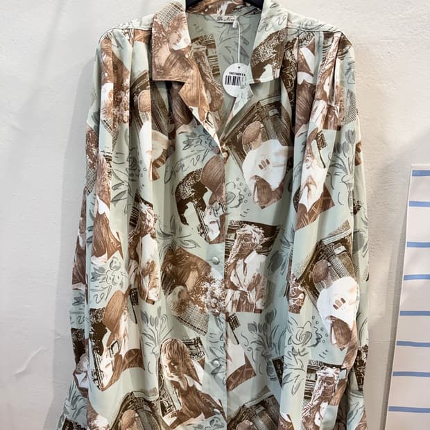 vintage 어깨핀턱 패턴BL