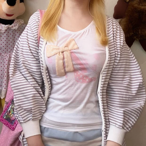 (set)구두리본 퍼프 티셔츠+스트라이프 가디건 세트
