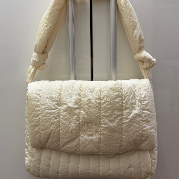 시엔느 패딩백 크로스백 크림