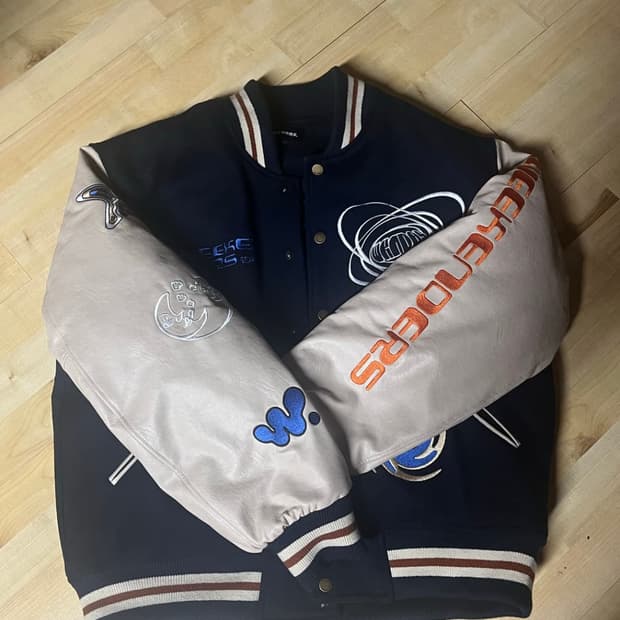 위캔더스 바시티 M