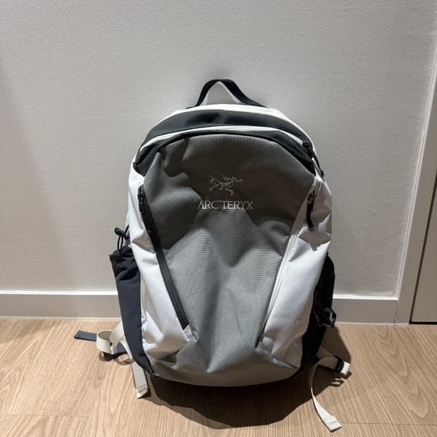 아크테릭스x빔즈 콜라보 백팩