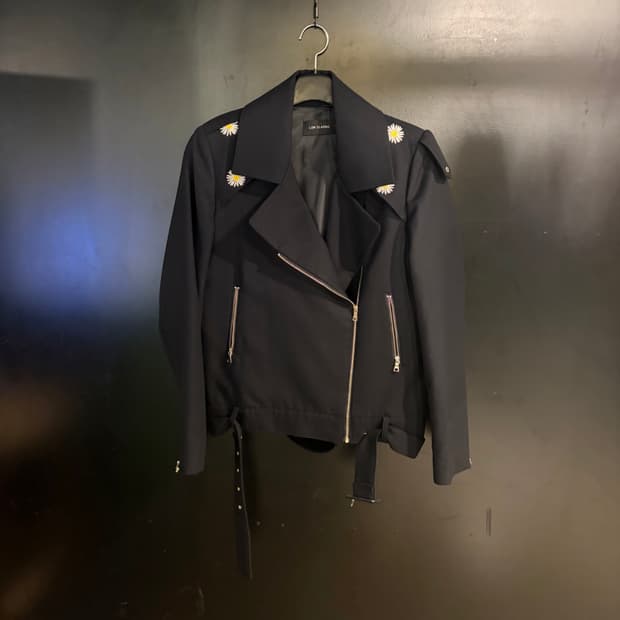 로우클래식 데이지 자수 자켓