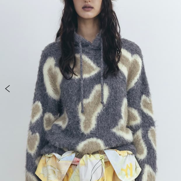 open yy 니트 LEOPARD IN LOVE HOODIE