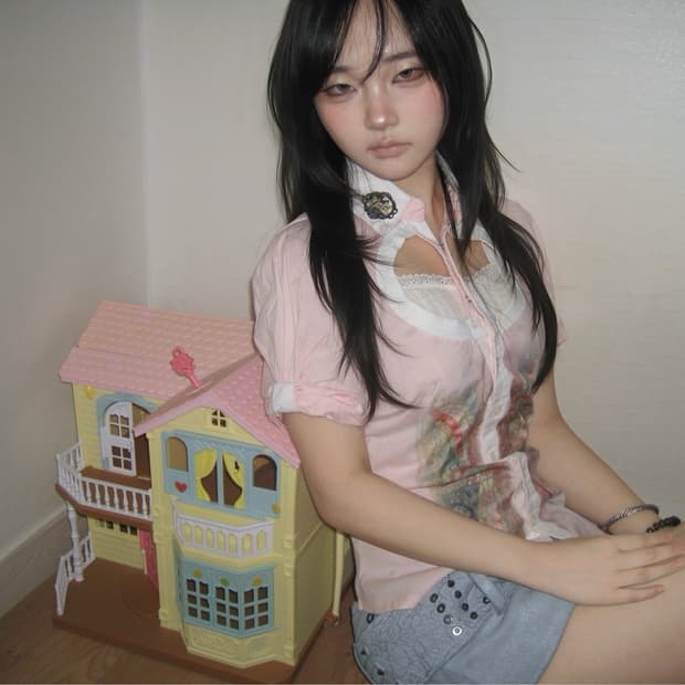 London Cutout Blouse