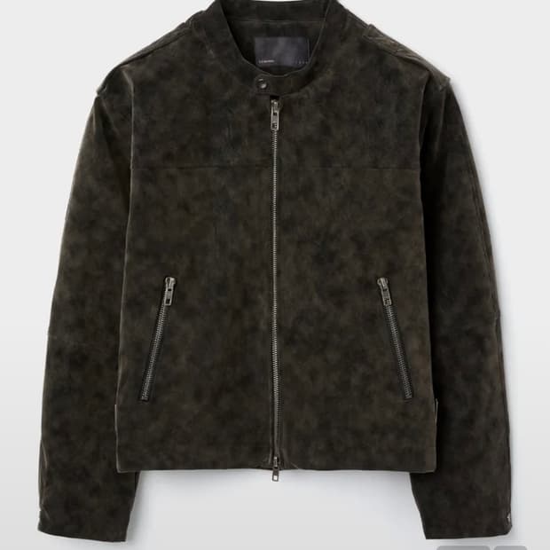 르마드 스탠드 카라 자텟