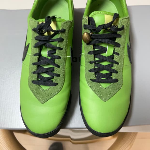 나이키 보디 275