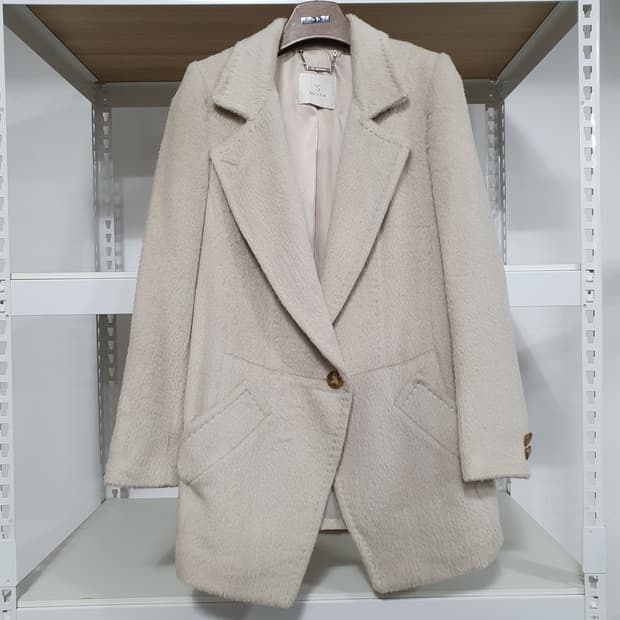 (85) 에스 솔레지아 알파카 100% 베이지 재킷
