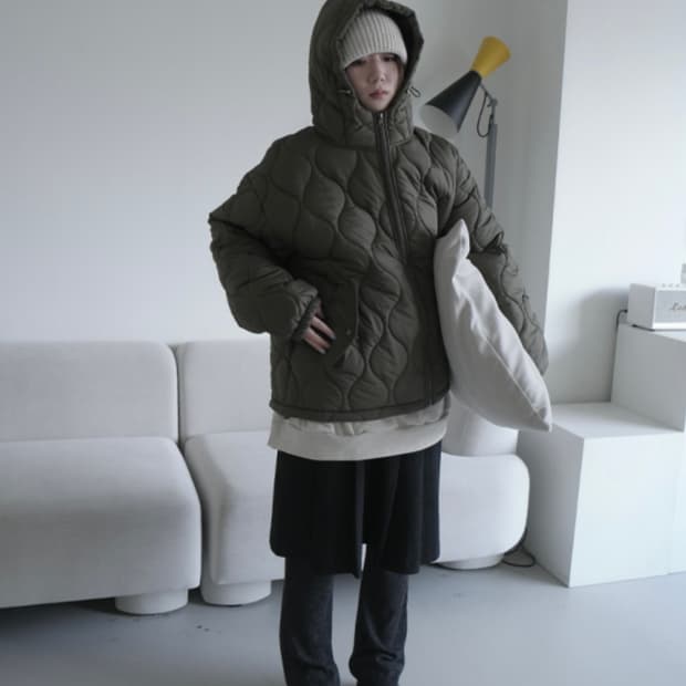 에프터먼데이 매트 퀄팅 후드 점퍼 경량패딩 블랙