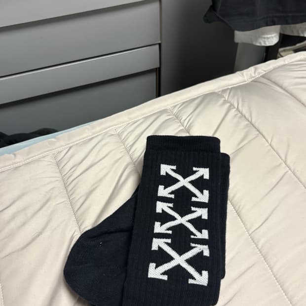 오프화이트 양말