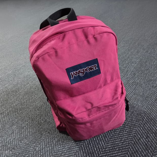 잔스포츠 핑크 클래식 백팩
