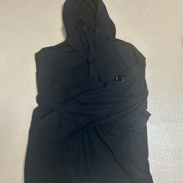 CP컴퍼니 아노락 자켓블랙 L사이즈