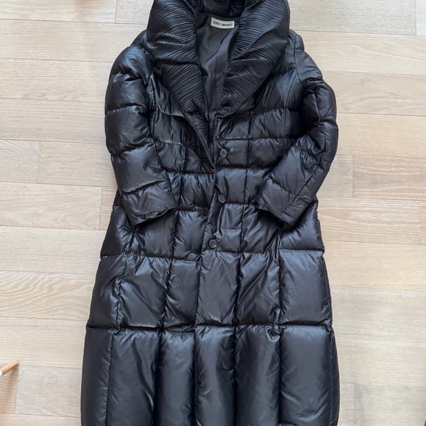 Issey Miyake 이세이 미야케 2010시즌 블랙 플리츠 롱패딩