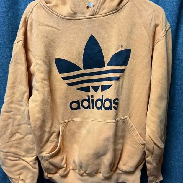 파이어드 아디다스 후드티 판매합니다