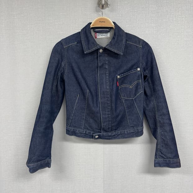 리바이스 엔지니어드 진스 크롭 데님자켓