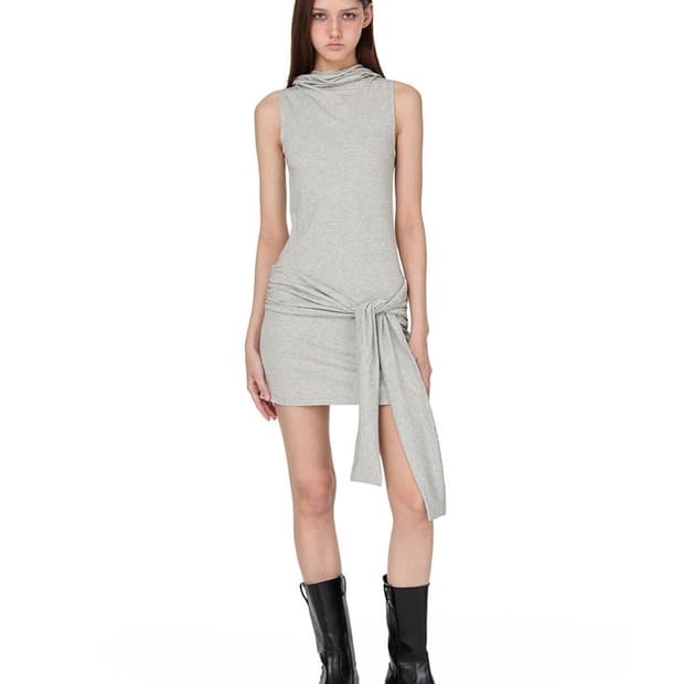 썬번프로젝트/ Tie Sleeveless Hoodie One-Piece