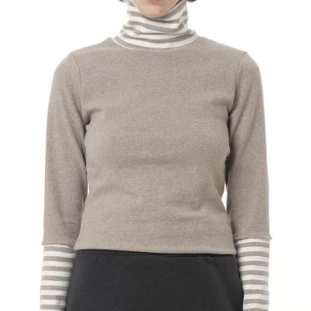 탠스댄스 파히섬 스트라이프 믹스 터틀넥 목폴라 베이지