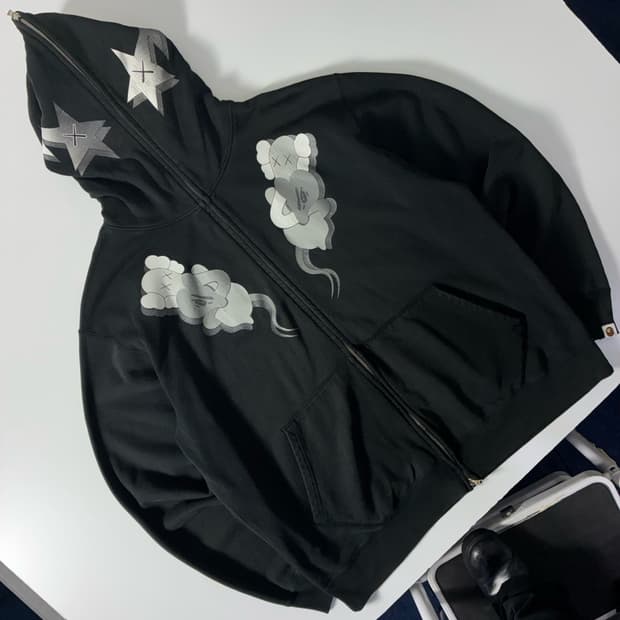 Bape  베이프 X 카우스 블랙 후드집업 