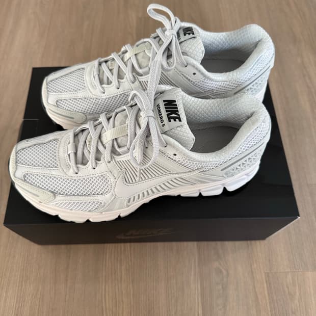 나이키 줌 보메로 5 SP 바스트 그레이 2023 265