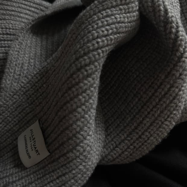 질스튜어트 울캐시미어 혼방 머플러