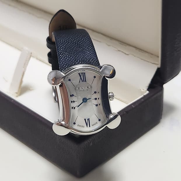 (겨울시즌할인) CELINE 셀린 마카담쉘 macadam shell 워치