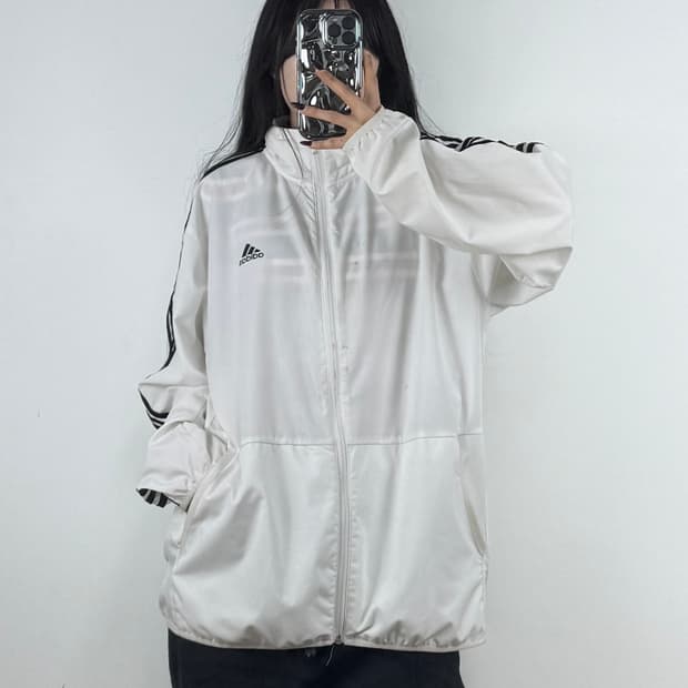 아디다스 화이트 블랙 삼선 바람막이 자켓 E81