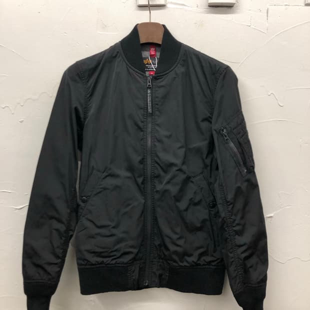 알파 인더스트리 ma1