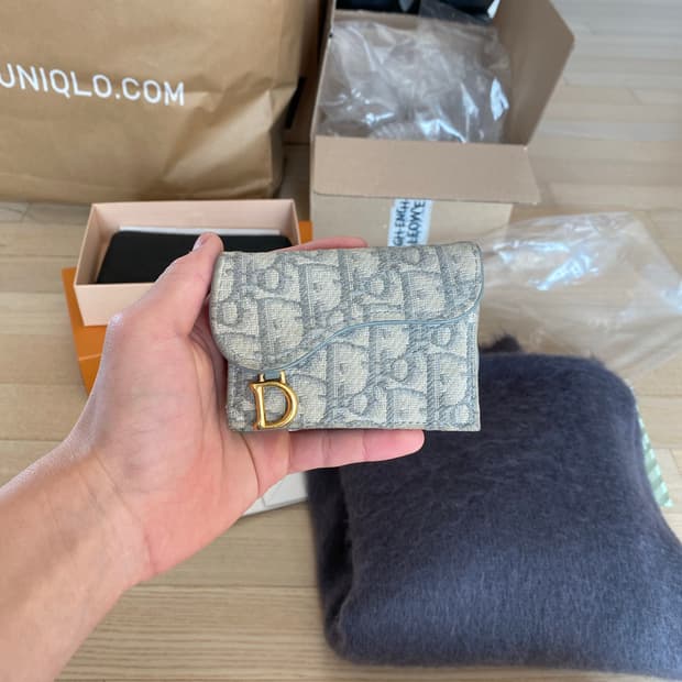 디올 새들 오블리크 자카드 플랩 카드지갑