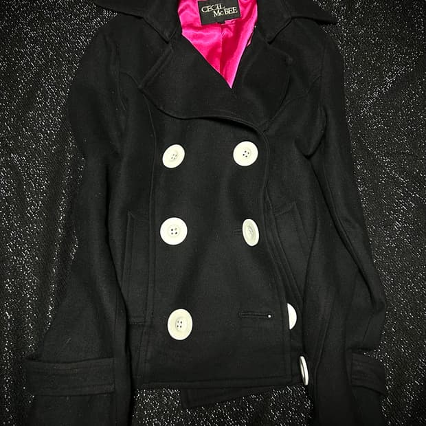 2000s JPN 세실맥비 히메갸루 블랙 버튼 숏 코트