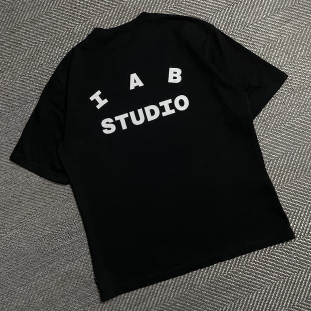 IAB STUDIO 아이앱 박시핏 빅로고 반팔 티셔츠 블랙y 5495