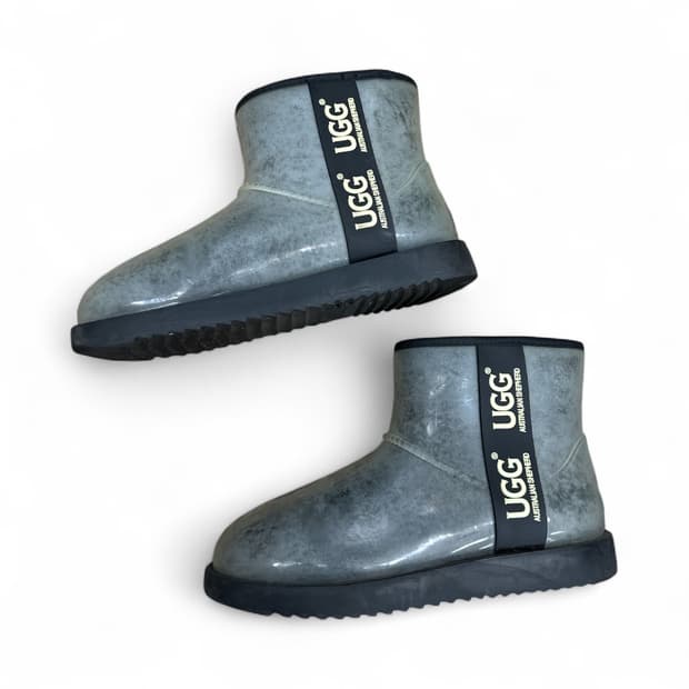 UGG 클리어 미니 부츠