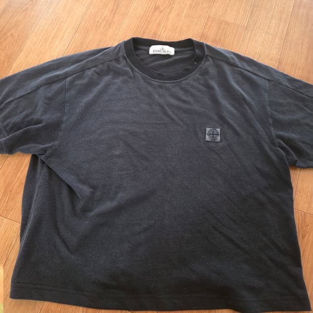 (L~XL)스톤아일랜드 와펜 반팔 티셔츠 블랙/차콜 (크롭 기장 수선)