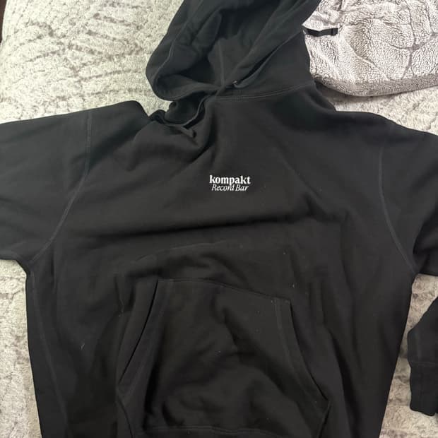 콤팩트레코드바 후드티 