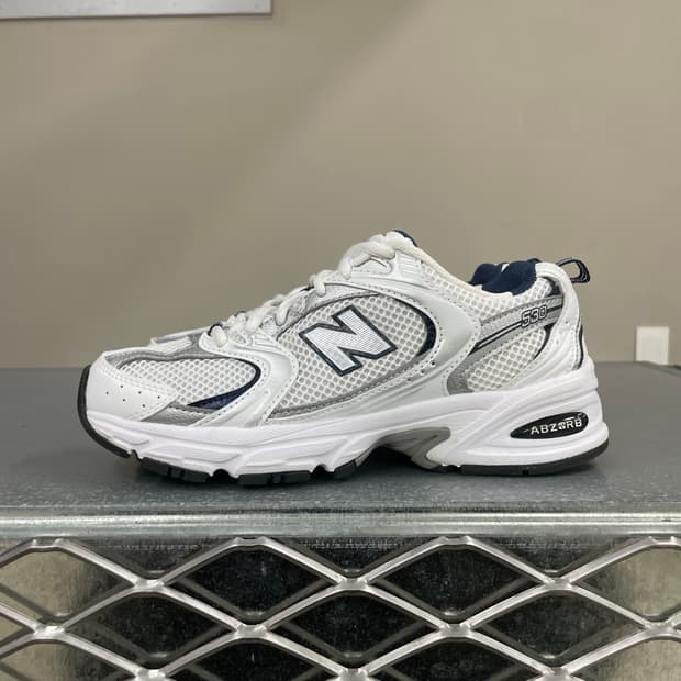 뉴발란스 530 스니커즈 220