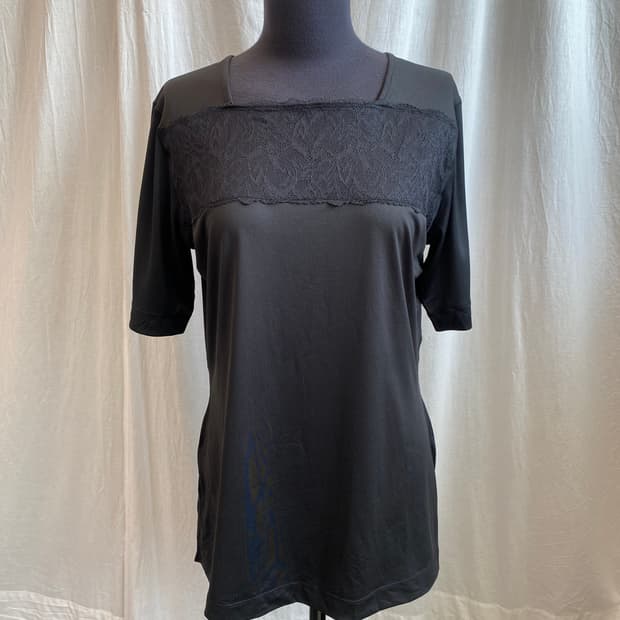 블랙 레이스 스퀘어 반팔티셔츠(L)