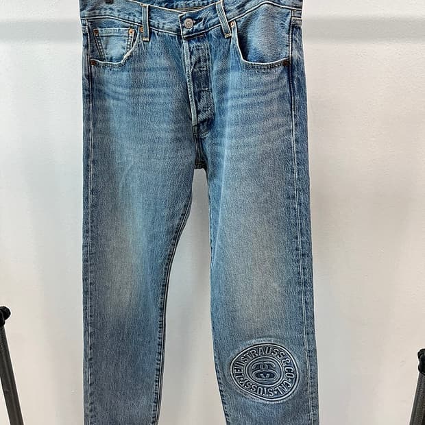 34) 스투시x리바이스 엠보스드 501 인디고