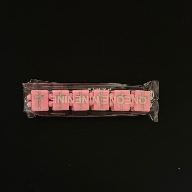 Bazo 1199 GOD’S LONELY KIDS - PINK