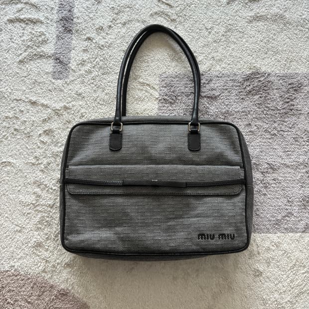 미우미우 아카이브 백