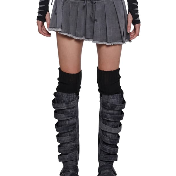 돌스킬 darker wavs 플리츠 버클 미니 스커트 데님 그레이