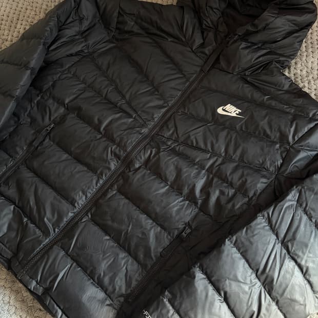 나이키 써마핏 경량 패딩