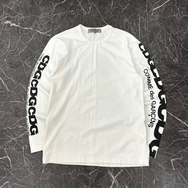 꼼데가르송 CDG 롱슬리브 화이트