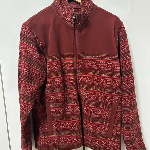 버건디 플리스자켓