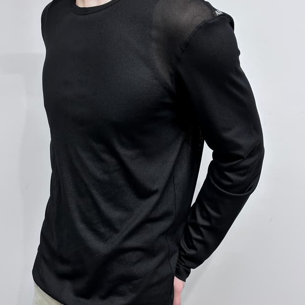 아르마니 메쉬 롱 슬리브