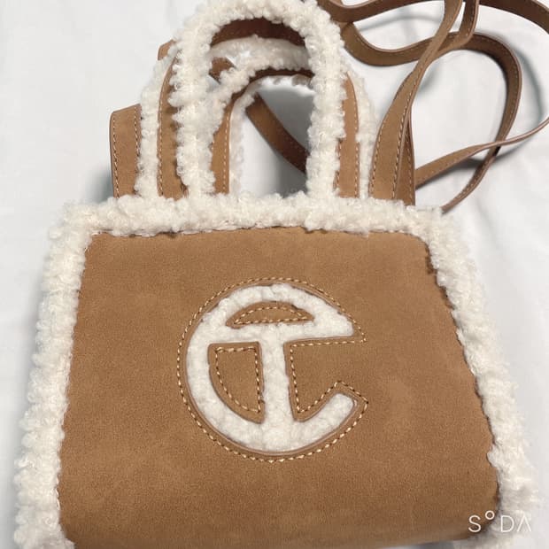 어그 텔파 크로스백