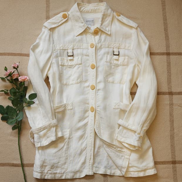 00년대 아르마니 꼴레지오니 화이트 사파리 린넨 자켓 42