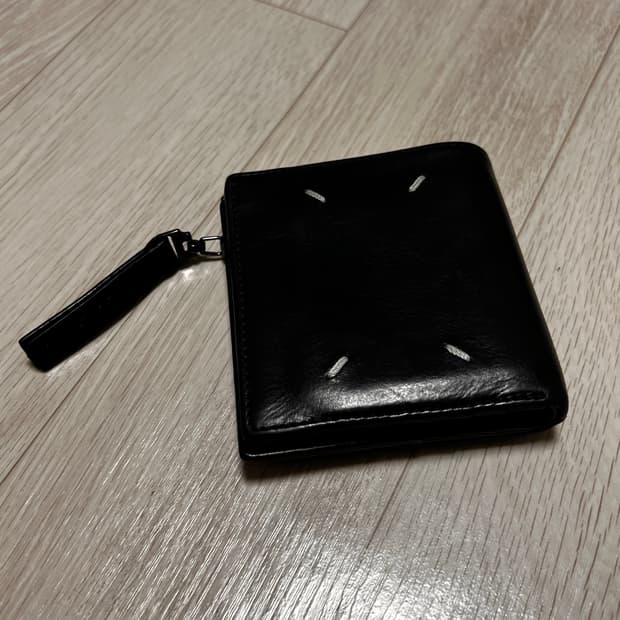 메종 마르지엘라 블랙 가죽 반지갑