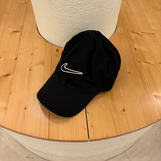 나이키 스우시 블랙 볼캡
